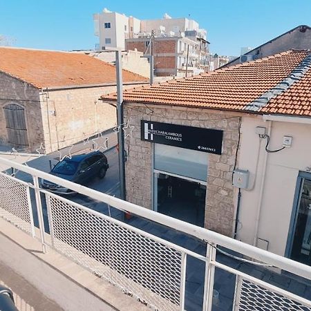 Bee Hostel Paphos Ngoại thất bức ảnh