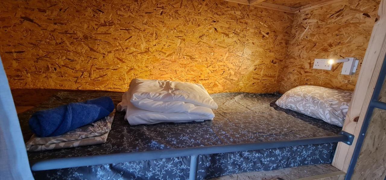 Bee Hostel Paphos Ngoại thất bức ảnh