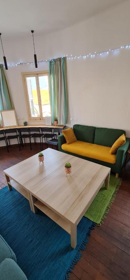 Bee Hostel Paphos Ngoại thất bức ảnh