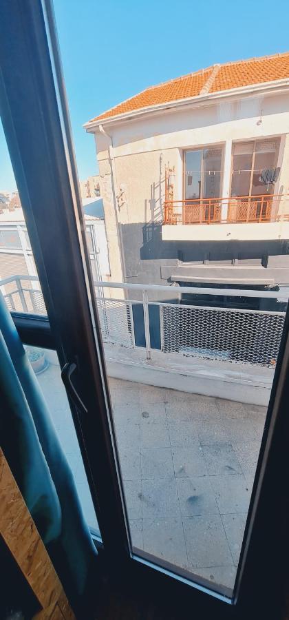 Bee Hostel Paphos Ngoại thất bức ảnh