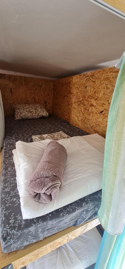 Bee Hostel Paphos Ngoại thất bức ảnh